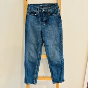 Old Navy Extra High Rise Sky High Straight Denim Jeans size 2.